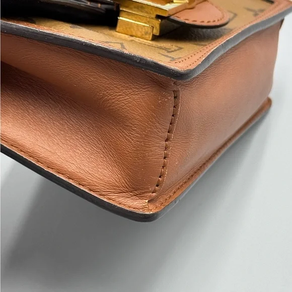 Louis Vuitton Dauphine wallet on chain reverse monogram - Picture 7 of 16